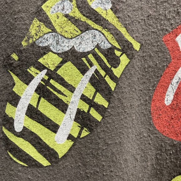 ROLLING STONES Band Tee Grey Graphic Tee Tshirt Tongue Hot Lips Gray Womens XS - Picture 10 of 14